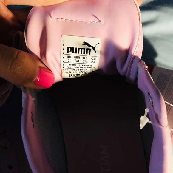Brand new PUMA shoes with tag - Picture 4 of 7